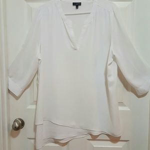 Tiered hem split neck tunic